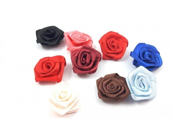 Atlasinė rožytė 30mm.
