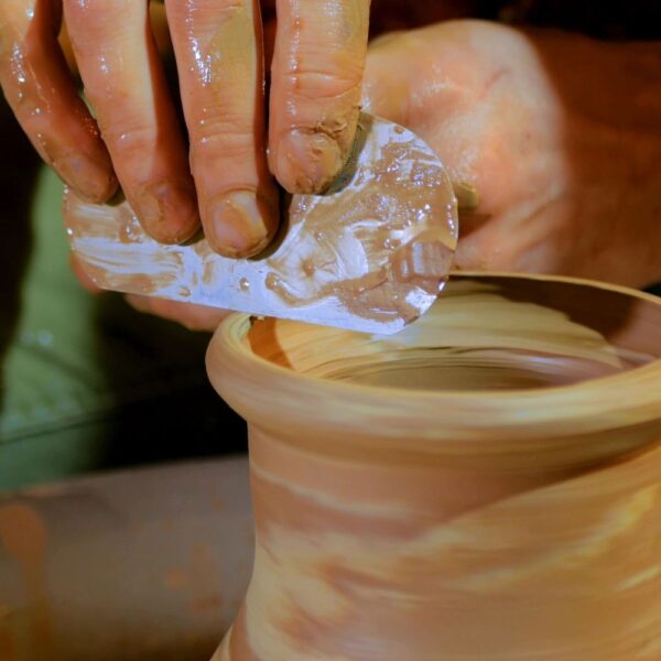 Įrankis moliui gremžti, lyginti, pjauti