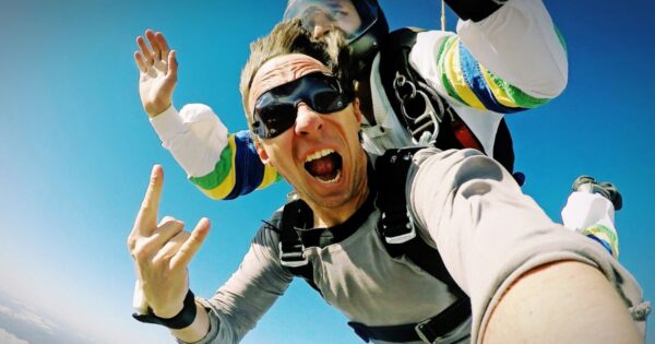 Tapk parašiutininku – mokykis šuolių Pociūnuose!