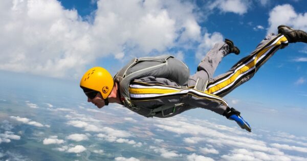 Tapk parašiutininku – mokykis šuolių Pociūnuose!