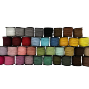 Zomšinė virvelė 2,5mm | Juoda