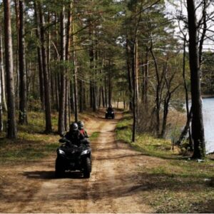 Žygis keturračiais Labanoro girioje