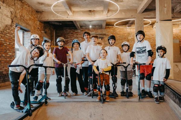 Grupinė paspirtukų treniruotė