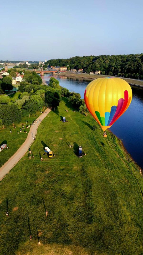 Skrydis karšto oro balionu Kaune