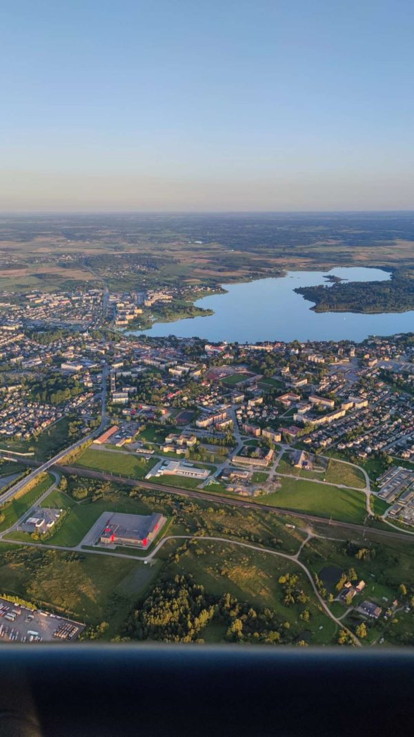 Skrydis oro balionu Telšiuose