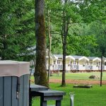 TURISTAUK.LT / Stovyklavietė Dobilų Slėnis: baidarės ir nameliai prie Jūros upės