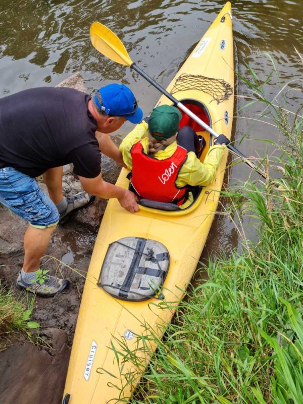 TURISTAUK.LT / Stovyklavietė Dobilų Slėnis: baidarės ir nameliai prie Jūros upės