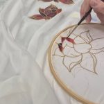 TAPYBOS ANT ŠILKO DIRBTUVĖS