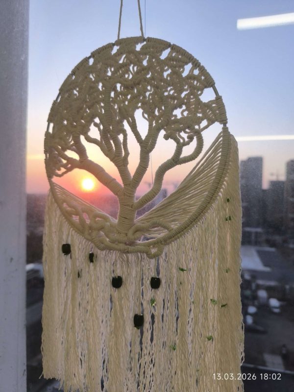 GYVYBĖS MEDŽIO PINIMO DIRBTUVES.